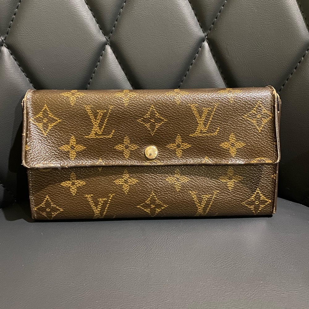 Louis Vuitton  Monogram Portofeuil Sara Canvas long Wallet, LV Monogram Brown